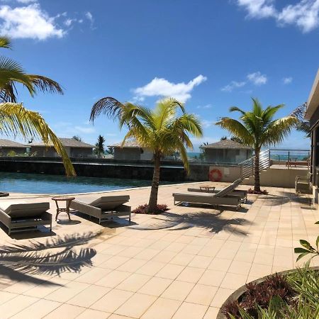 Apartment With A Sea View Roches Noires المظهر الخارجي الصورة