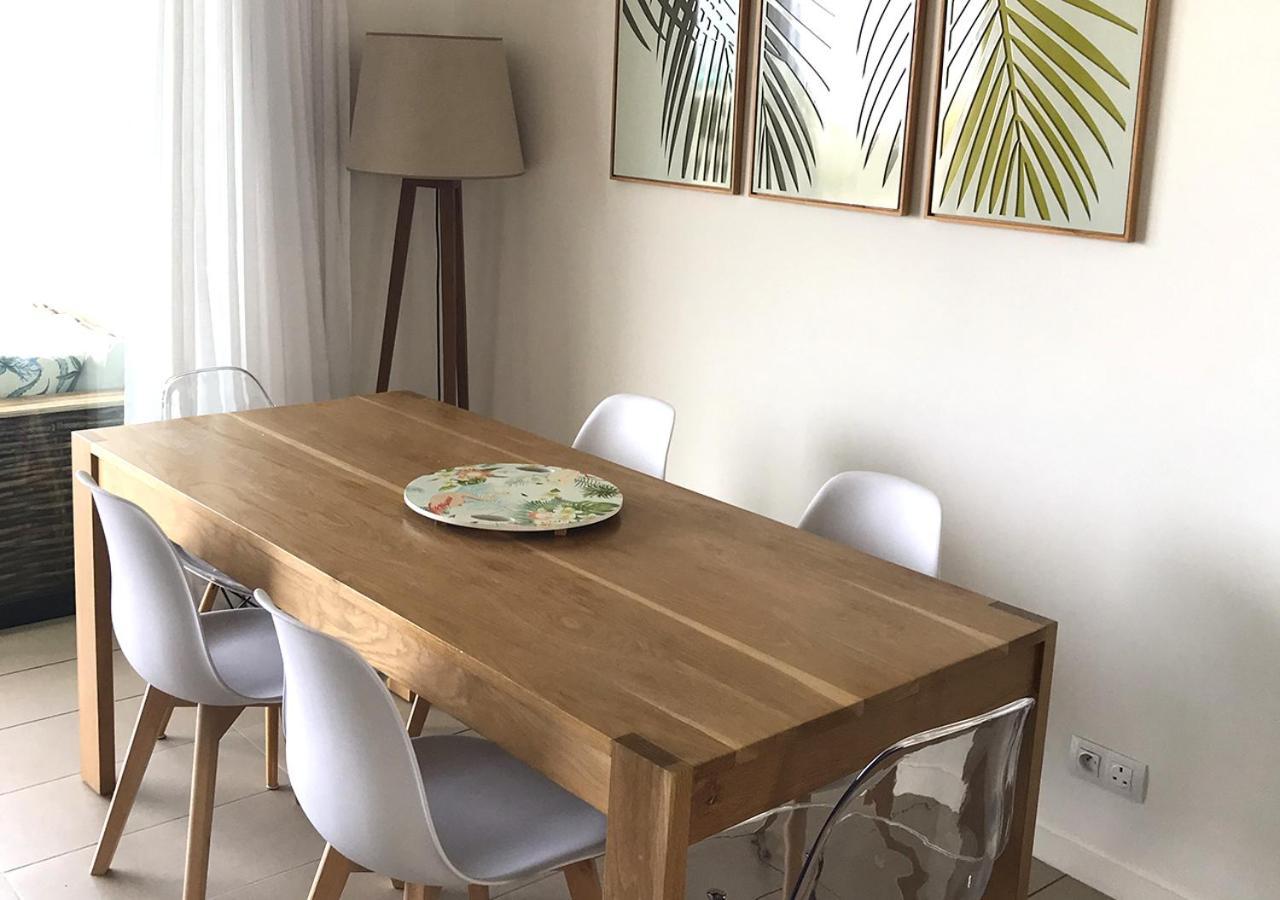 Apartment With A Sea View Roches Noires المظهر الخارجي الصورة