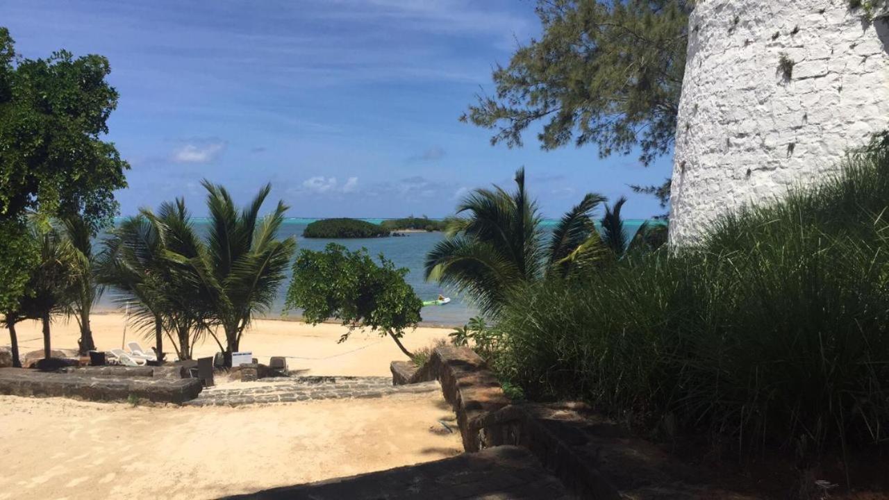 Apartment With A Sea View Roches Noires المظهر الخارجي الصورة