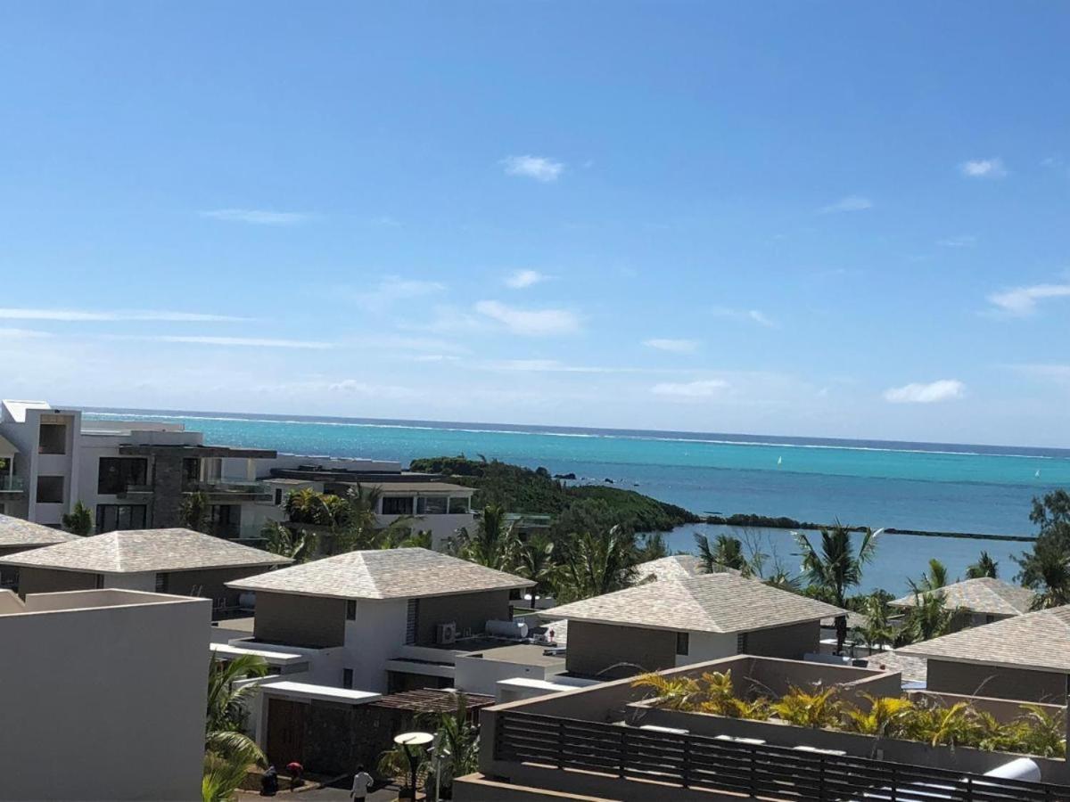 Apartment With A Sea View Roches Noires المظهر الخارجي الصورة